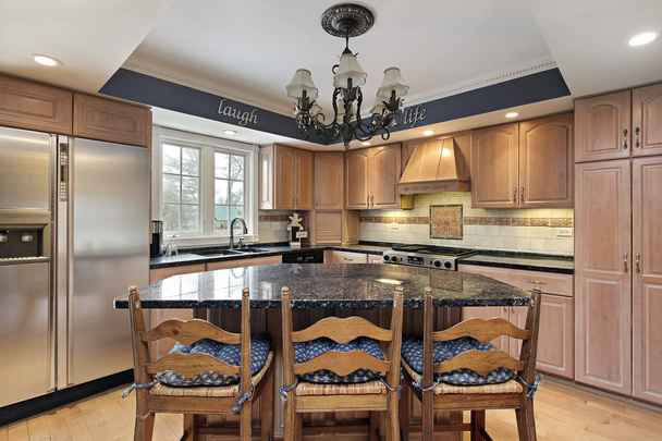 κουζίνα με μαρμάρινα countertops - Φωτογραφία, εικόνα