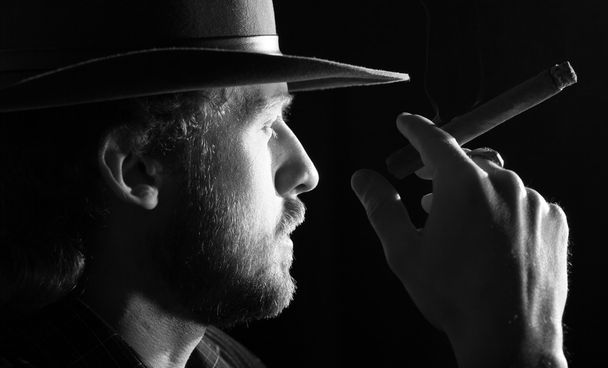A man with cigar - Fotografie, Obrázek