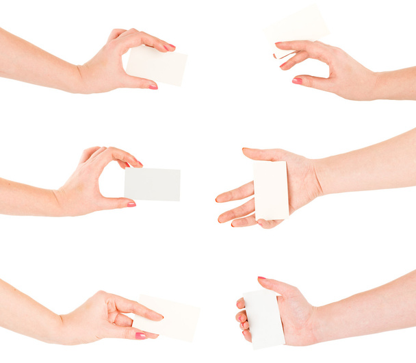Τα χέρια κρατούν κενό επαγγελματικές κάρτες - Φωτογραφία, εικόνα
