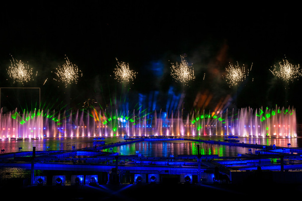 Λέιζερ και πυροτεχνήματα Εμφάνιση στη Μόσχα, Ρωσία - Φωτογραφία, εικόνα