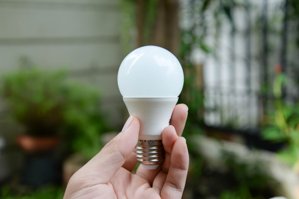Lampadina LED - Nuova tecnologia dell'energia
 - Foto, immagini