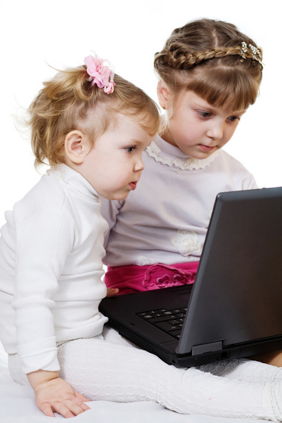 Two girls with laptop - Foto, Imagem