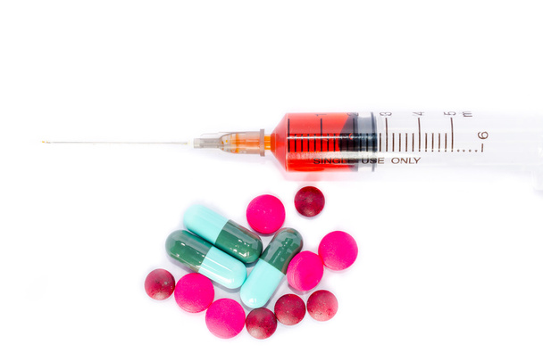Muitas pílulas e comprimidos Medicina para saudável
 - Foto, Imagem