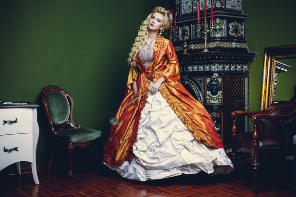 Retro baroque fashion woman - Fotó, kép