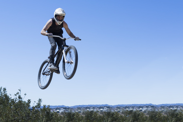 Jumping kerékpár BMX rider - Fotó, kép