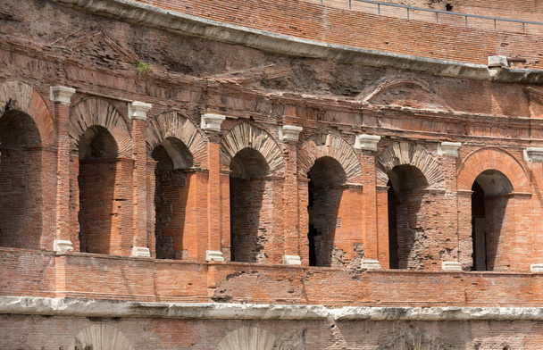 Τα ερείπια της αγοράς του Τραϊανού (Mercati di Traiano) στη Ρώμη. Ιταλία - Φωτογραφία, εικόνα