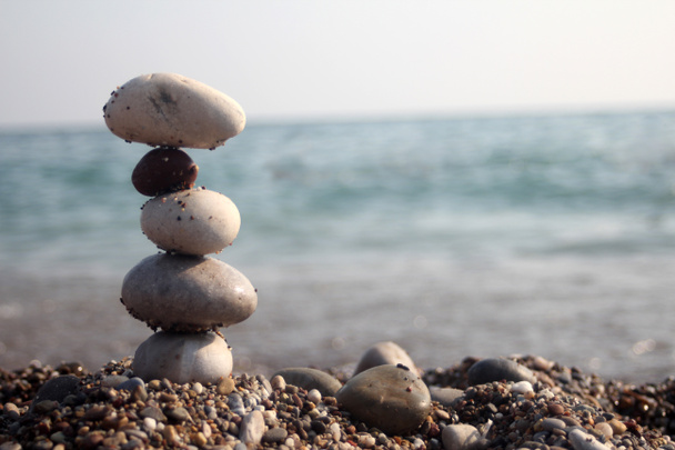 stapel evenwichtige stenen - Foto, afbeelding