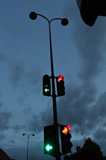 Traffic lights in the night - Valokuva, kuva