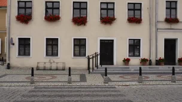 Hôtel de ville de Barczew, Pologne
 - Séquence, vidéo