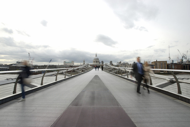 Millennium-híd, Szent Paul katedrális, London - Fotó, kép