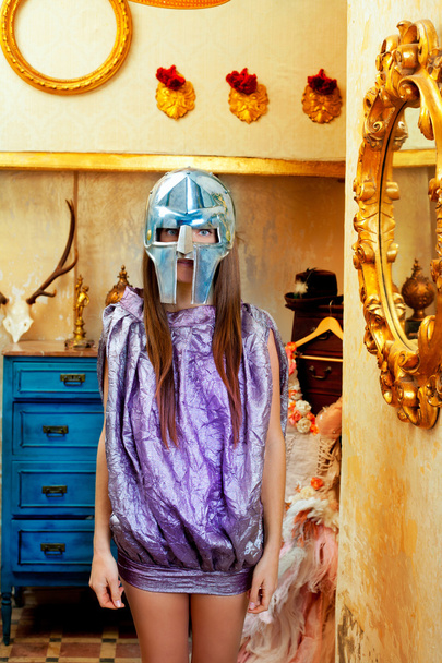 Futuristic fashion woman in retro grunge home - Fotoğraf, Görsel