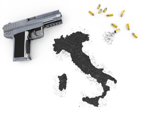 Schwarzpulver, das die Form von Italien bildet. (Reihe) - Foto, Bild