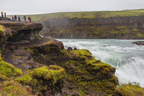 Csodálatos vízesés Gullfoss Izlandon, nyári idő - Fotó, kép