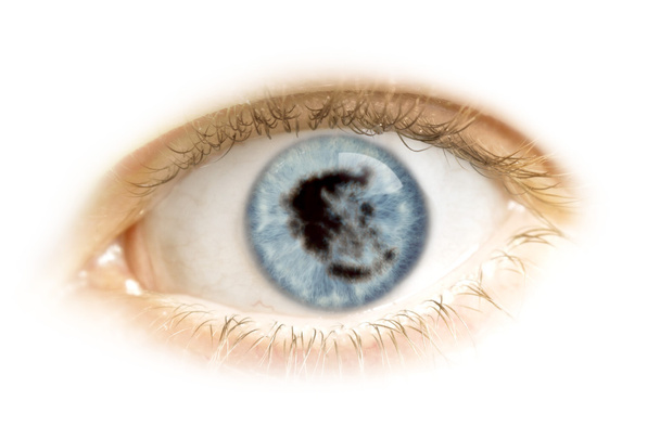 Nahaufnahme eines Auges mit der Pupille in Form von Griechenland. (Reihe - Foto, Bild