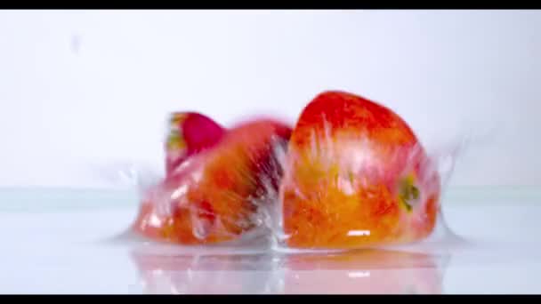 Pomegranate splashing in slow motion - Filmati, video