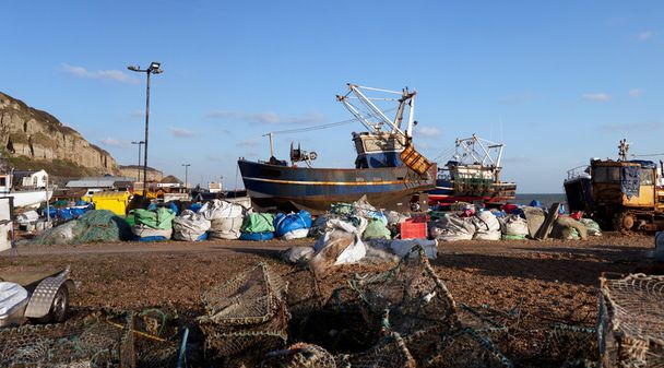 Arrastrero industria pesquera Hastings Inglaterra
 - Foto, Imagen