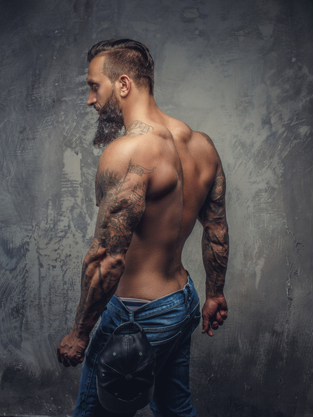 Shirtless muscular guy from back. - Fotoğraf, Görsel