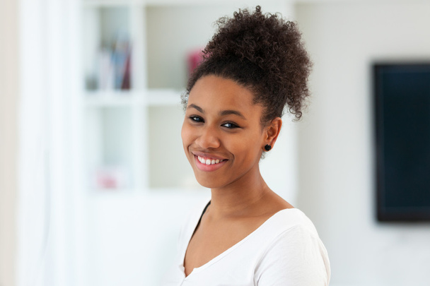 Piękne African American kobieta portret - Czarni - Zdjęcie, obraz
