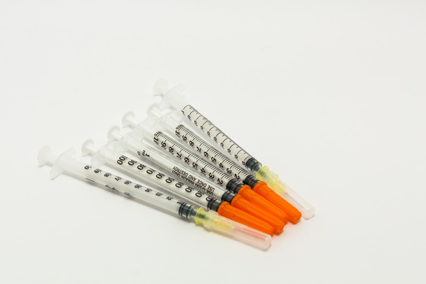 Disposable syringes of various sizes - Фото, зображення