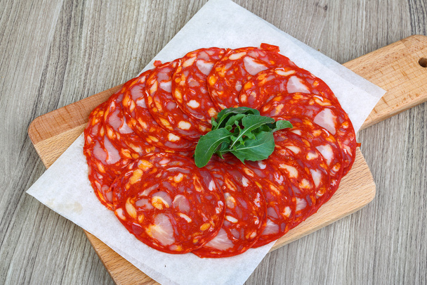 Salami espagnol traditionnel - Chorizo
 - Photo, image