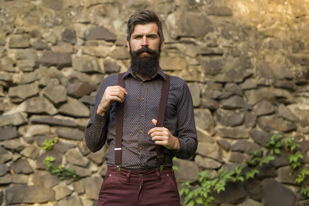 Stylish bearded man outdoor - Foto, Bild