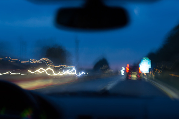 Fahren in der Nacht - Foto, Bild