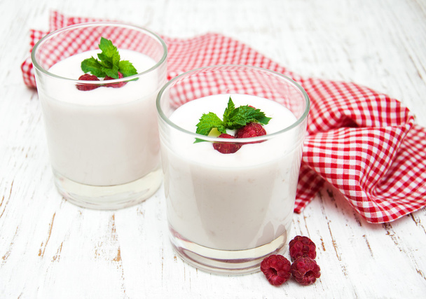 Okulary z jogurt owocowy - Zdjęcie, obraz