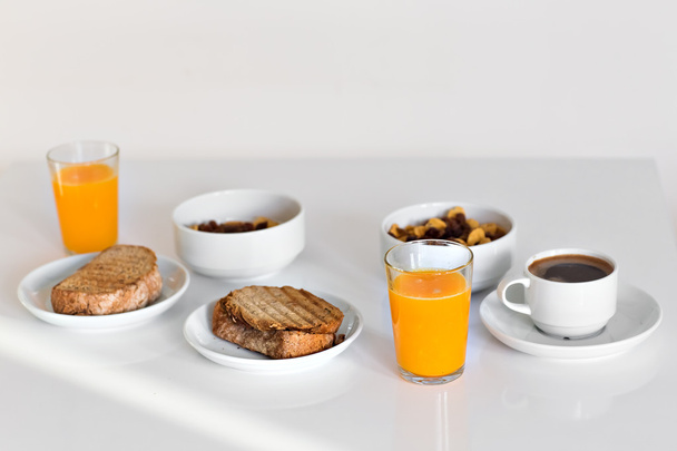 Comida saludable para el desayuno
 - Foto, Imagen