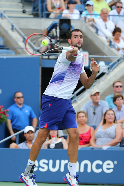 Grand Slam champion Marin Cilic of Croatia in action during his quarterfinal match at US Open 2015 - Foto, Imagen