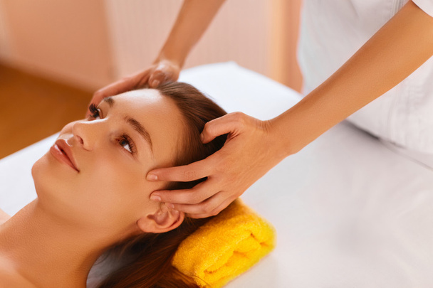 Face care. Skin spa treatment. Woman in beauty salon. - Фото, изображение
