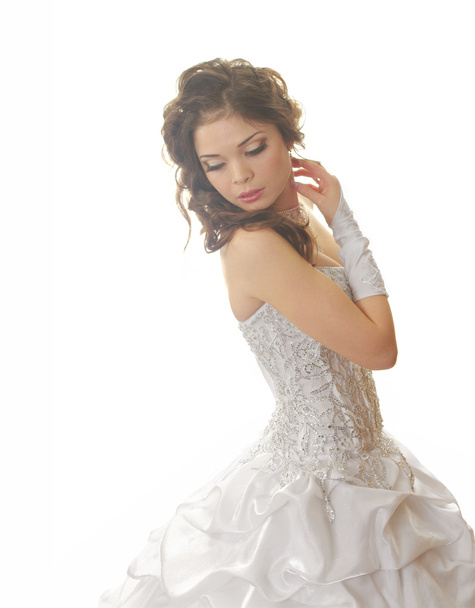 Молодая красивая элегантная невеста
 - Фото, изображение