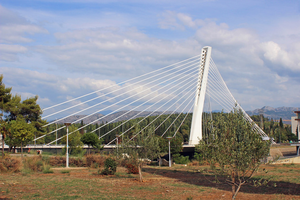 Millennium Bridge in Podgorica - Foto, imagen
