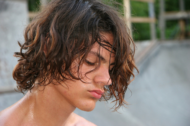 Спітнілі підліток Закри
 - Фото, зображення