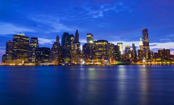 horizonte nocturno de Nueva York
 - Foto, imagen