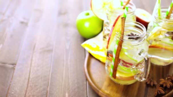 Infused apple water - 映像、動画