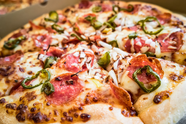 Большая пряная пицца
 - Фото, изображение
