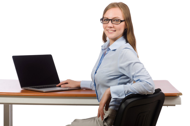Toimiston työntekijä työpöydässä kannettava tietokone eristetty valkoisella - Valokuva, kuva