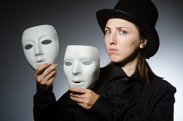 Žena s maskou v legračním pojetí - Fotografie, Obrázek