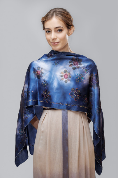 attractive lady with silk shawl - Zdjęcie, obraz