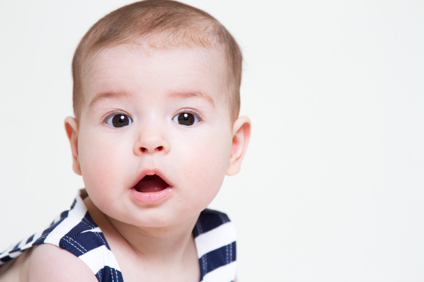 Beautiful surprised baby girl portrait - Valokuva, kuva