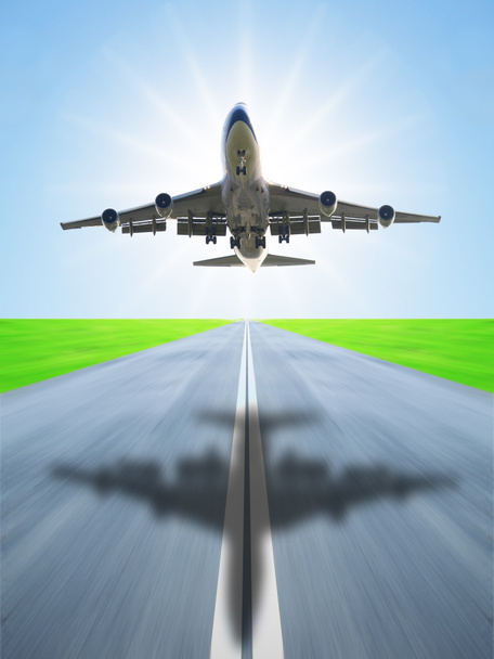 Взлет самолета
 - Фото, изображение