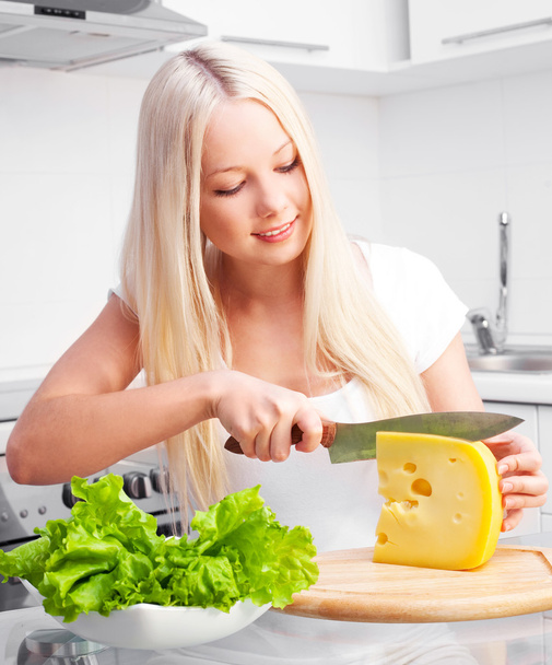 Woman with cheese - Zdjęcie, obraz