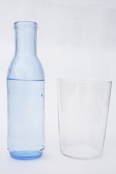 Повний пляшку води
 - Фото, зображення