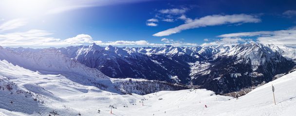 Beautiful alpine mountain range winter panoramic photo - Photo, Image