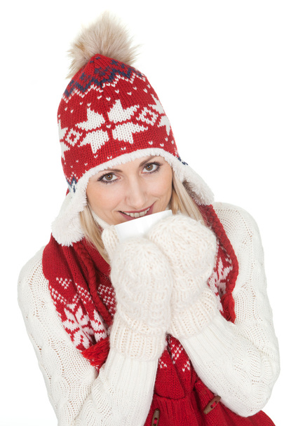 Beautiful woman in warm winter clothing - Fotoğraf, Görsel