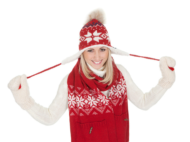Beautiful woman in warm winter clothing - Foto, Imagem