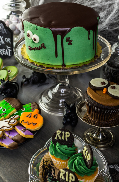 Food table for Halloween party - Foto, Imagen