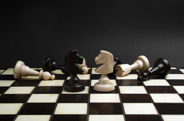 Black and white chess on the chess board - Foto, immagini