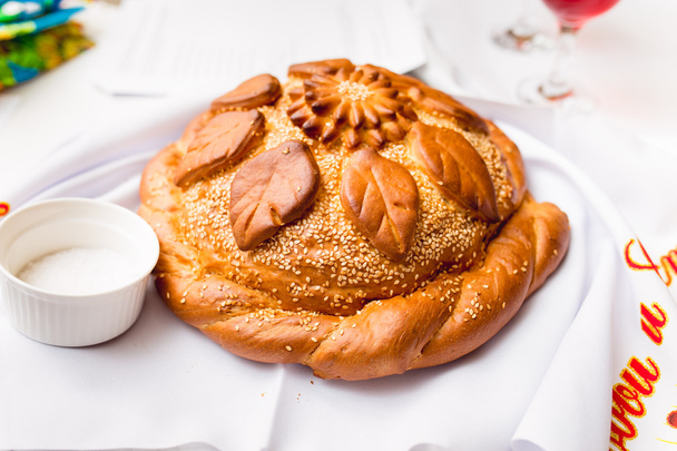 Свадебный хлеб с солью
 - Фото, изображение
