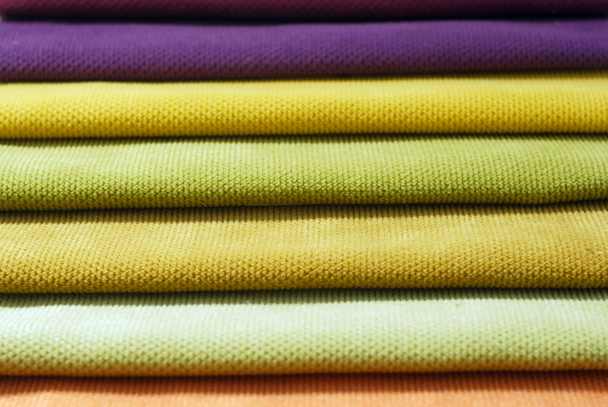 Багатокольорові текстильні тканини. Зразки тканин
 - Фото, зображення
